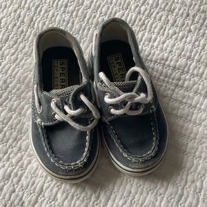 Size 6 top slider Sperrys